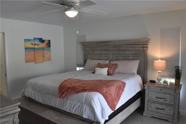 Building Photo - 4135 Coronado Pkwy