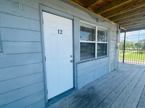 Building Photo - 680 22nd Ave S