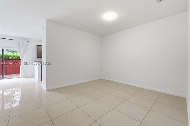 Building Photo - 8820 NW 103rd Ave