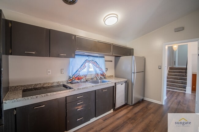 Building Photo - 7411 Kathydale Rd