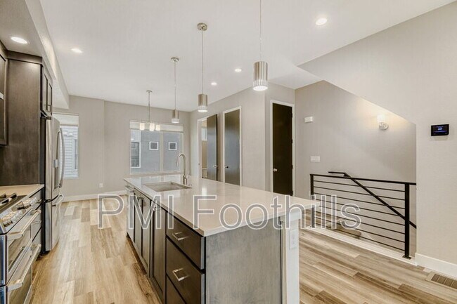 Building Photo - 1611 N Harlan St