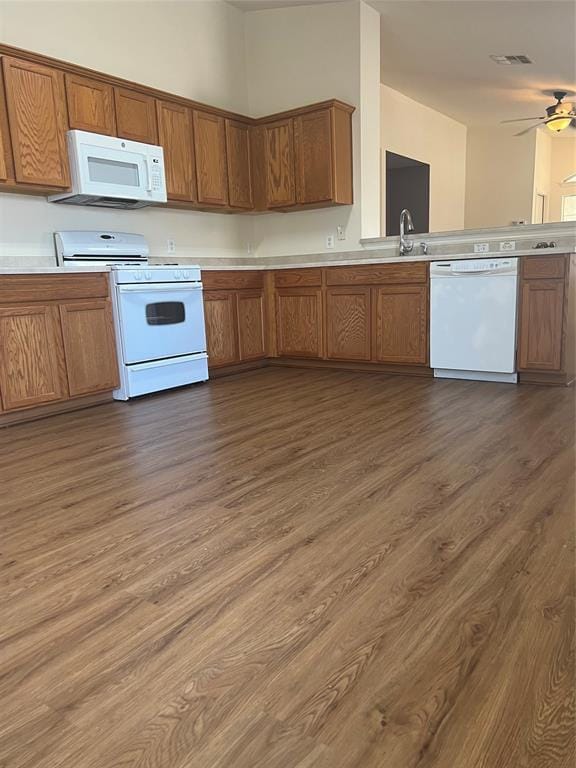 Building Photo - 1901 Golden Sunrise Ln