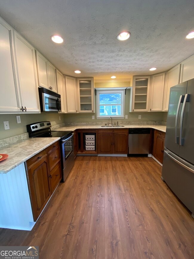 Building Photo - 318 Wood Ridge