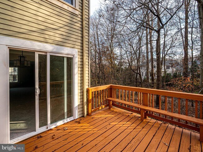 Building Photo - 10332 Mockingbird Pond Ct
