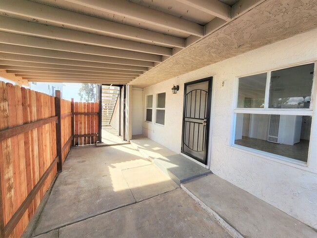Building Photo - 1bd/1ba Apt with Private Patio, Near Navy Base, Available Now!