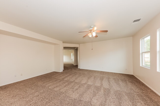 Building Photo - 1060 Indiangrass Dr