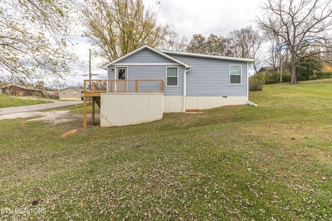 Building Photo - 4910 Cleage St SW