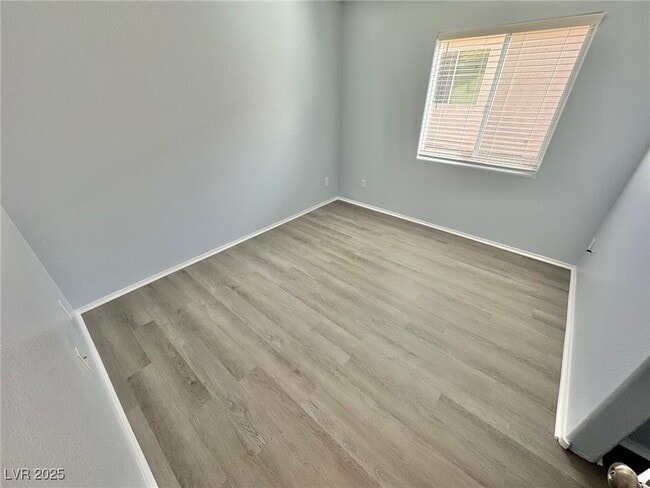 Building Photo - 2276 Chestnut Ranch Ave