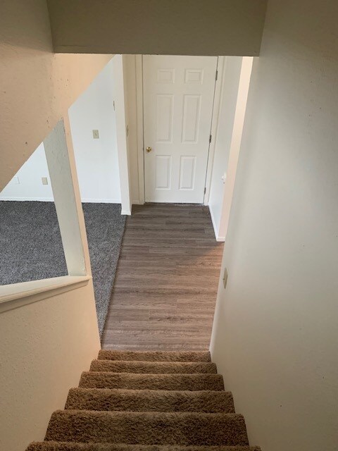 Building Photo - 2616 19th Ave W