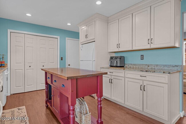 Building Photo - 826 Forepeak Dr