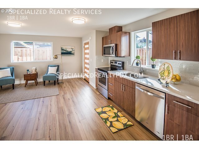 Building Photo - 1414 SE Franklin-#A
