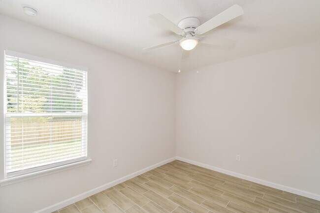 Building Photo - 6087 Patriots Landing Ln