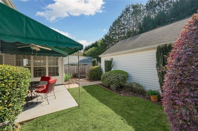 Building Photo - 2041 Greenhill Pass