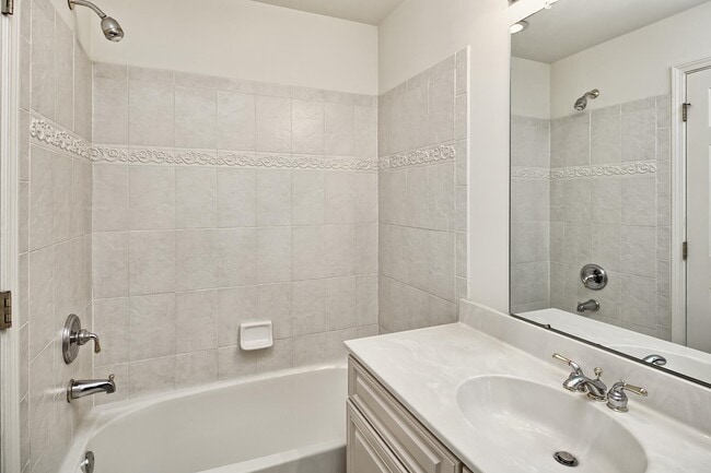 Building Photo - 470 Buffalo Ct