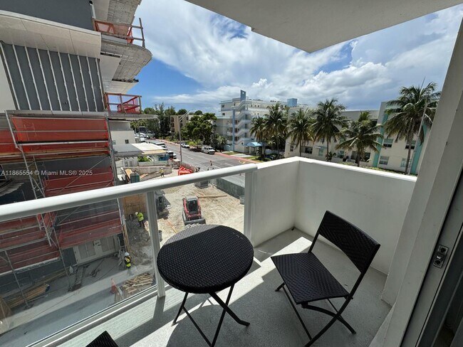 Building Photo - 9195 Collins Ave