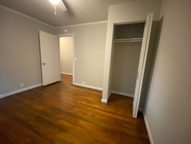Building Photo - 3 Bedroom Apartment in South Nashville!