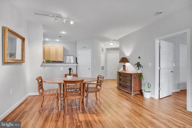 Building Photo - 42480 Rockrose Square