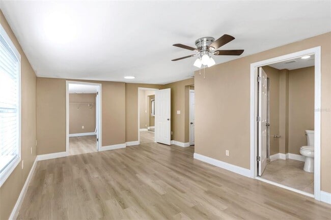 Building Photo - 4622 W El Prado Blvd