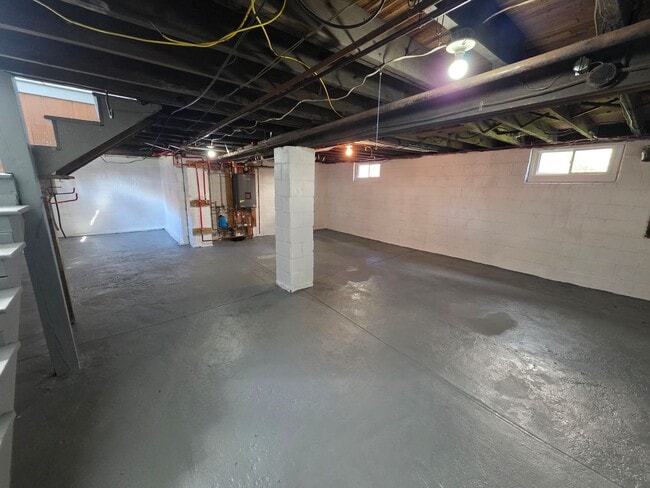 Building Photo - 19 Champlain Ave