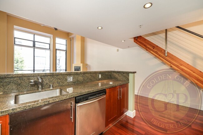 Building Photo - South Beach - 1 BR, 2 BA Loft 873 Sq. Ft. - 3D Virtual Tour, Parking, Block from Giants Stadium