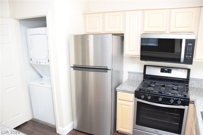 Building Photo - 5250 S Rainbow Blvd