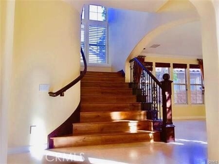 Building Photo - 38 Lemans