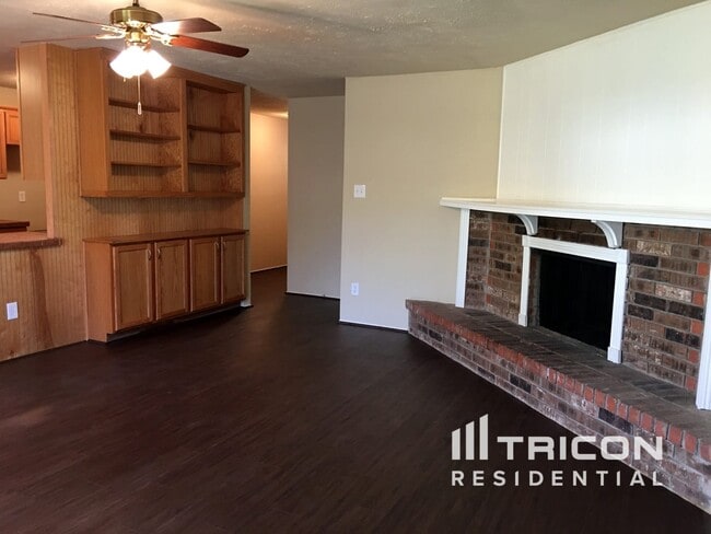 Building Photo - 17602 Poppy Trails Ln