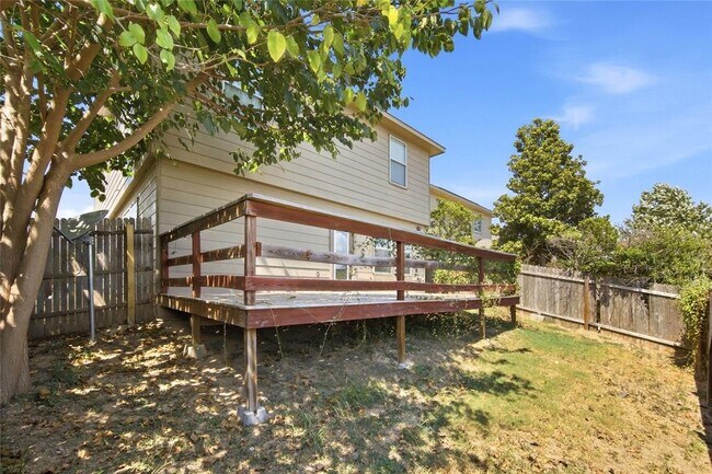 Building Photo - 11525 Autumn Ash Dr