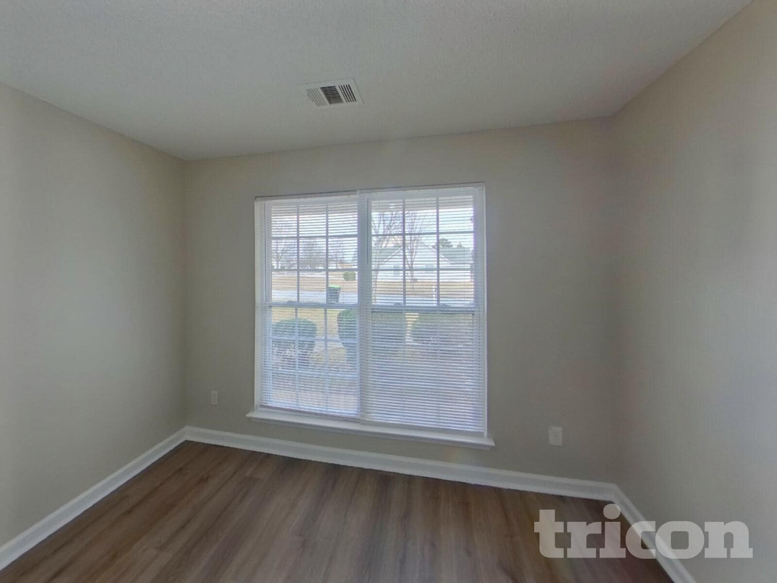 Building Photo - 4875 Larkspur Ln