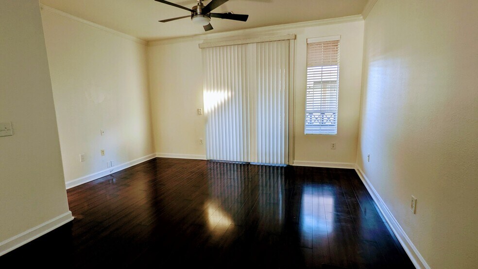 Building Photo - 4455 E Paradise Village Pky S