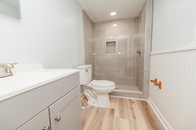 Building Photo - 4680 Hardy Adams Rd