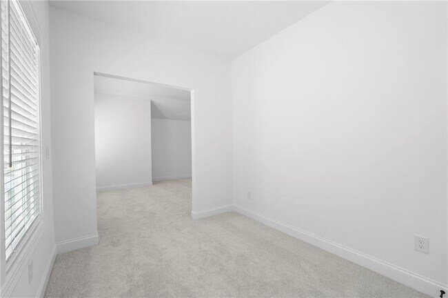 Building Photo - 1042 Winding Br Dr