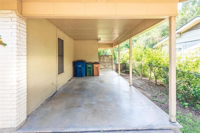 Building Photo - 7602 Delafield Ln