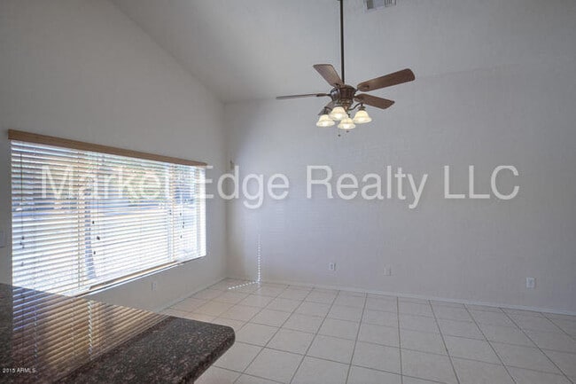 Building Photo - 4Bed/2Bath House at 48th St/Warner! JOIN T...