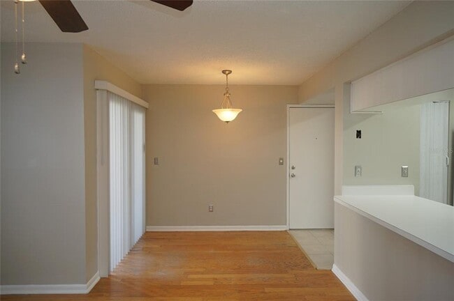 Building Photo - 603 S Melville Ave