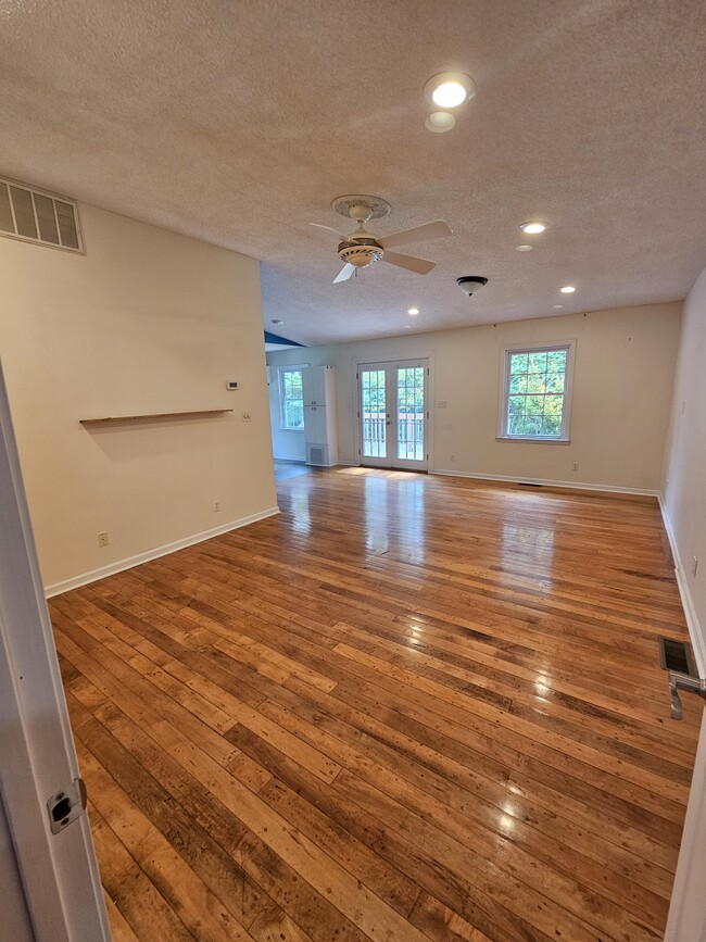 Aparment Living Room - 5311 Adrian Rd