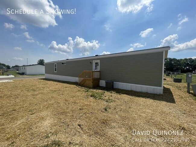 Building Photo - 701 Mill St