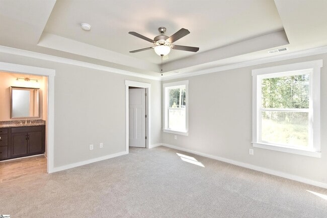 Building Photo - 100 Evergrace Wy