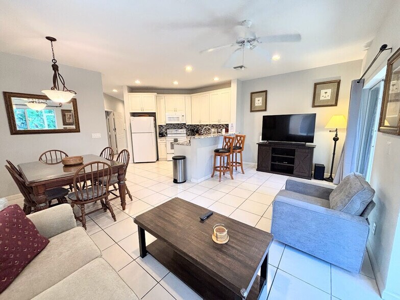 Building Photo - 9119 Sandshot Ct
