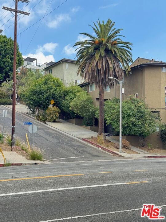 Building Photo - 1312 Quintero St