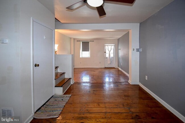 Building Photo - 132 Conarroe St