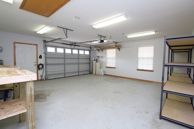 Building Photo - Stunning West Pensacola Home on Nearly an ...
