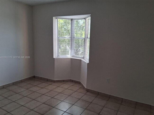 Building Photo - 6200 W Flagler St