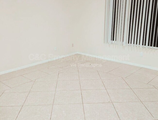 Building Photo - 13392 Mohawk Rd