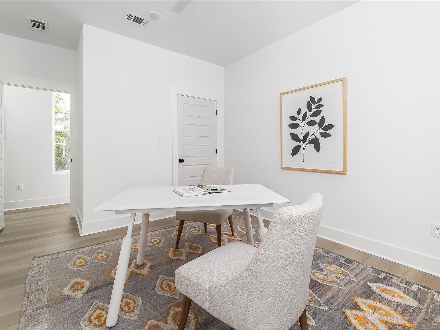 Building Photo - 511 N C St