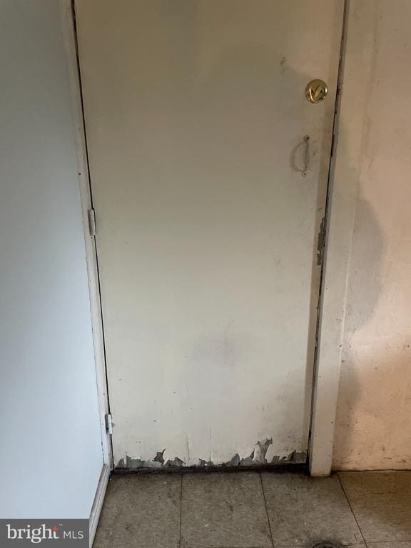 Building Photo - 2310 Sulgrave Ave