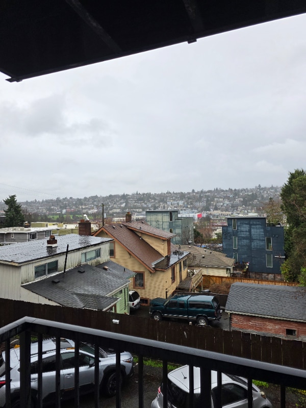 Building Photo - 2349 W Newton St