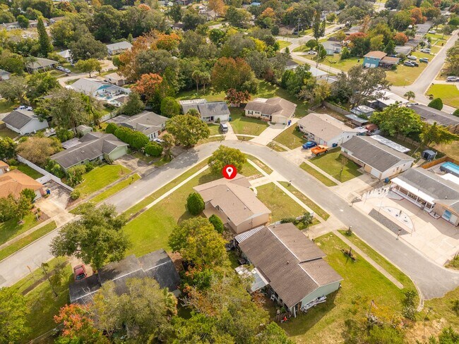 Building Photo - 3 Bedroom, 2 Bath Home in Ormond Beach – Lawn Care Included!