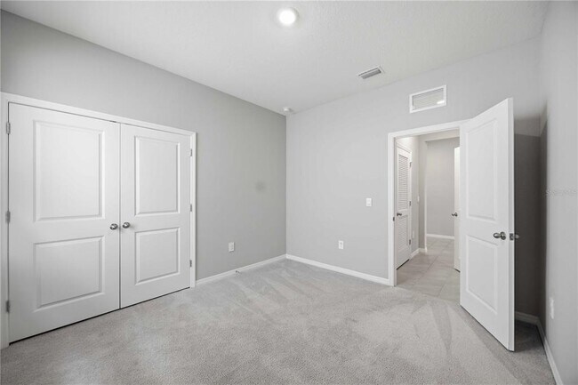 Building Photo - 5719 Woodland Sage Dr