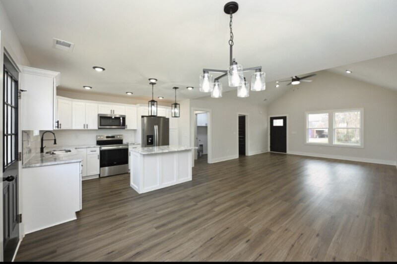 Building Photo - 1609 Elizabeth Rd